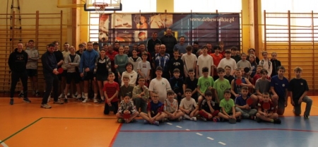 Otwarty Turniej Tenisa Stołowego o Puchar Wójta Gminy Dębe Wielkie 01.02.2026r.